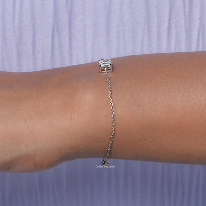 Side view of Asscher Cut chain Bracelet In White Gold