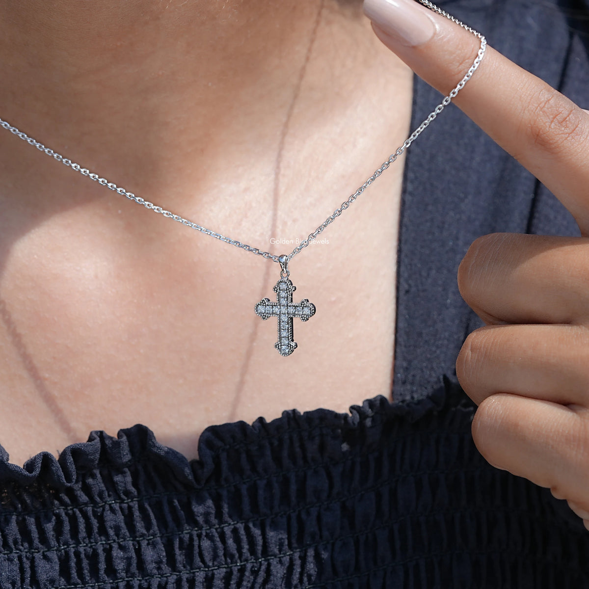 Detailed View OF Round Cut Moissanite Encrusted Cross Pendante 

