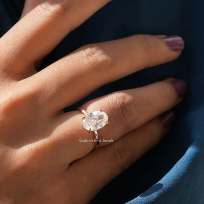 Detailed View Of Crushed Ice Oval Cut Solitaire Ring In Yellow Gold