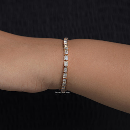 Detailed View Of Lab Diamond Bracelet
