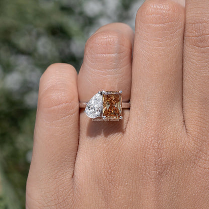 Toi et moi ring with pear and square moissanite stones, white and warm brown