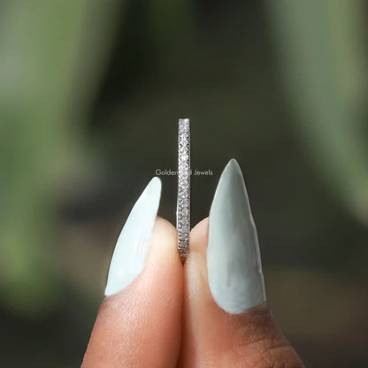 925 sterling silver round-cut moissanite eternity band, vertical close-up of stones