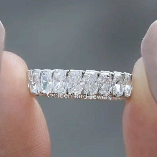Sterling silver anniversary ring band with rectangular lab-grown diamond accents