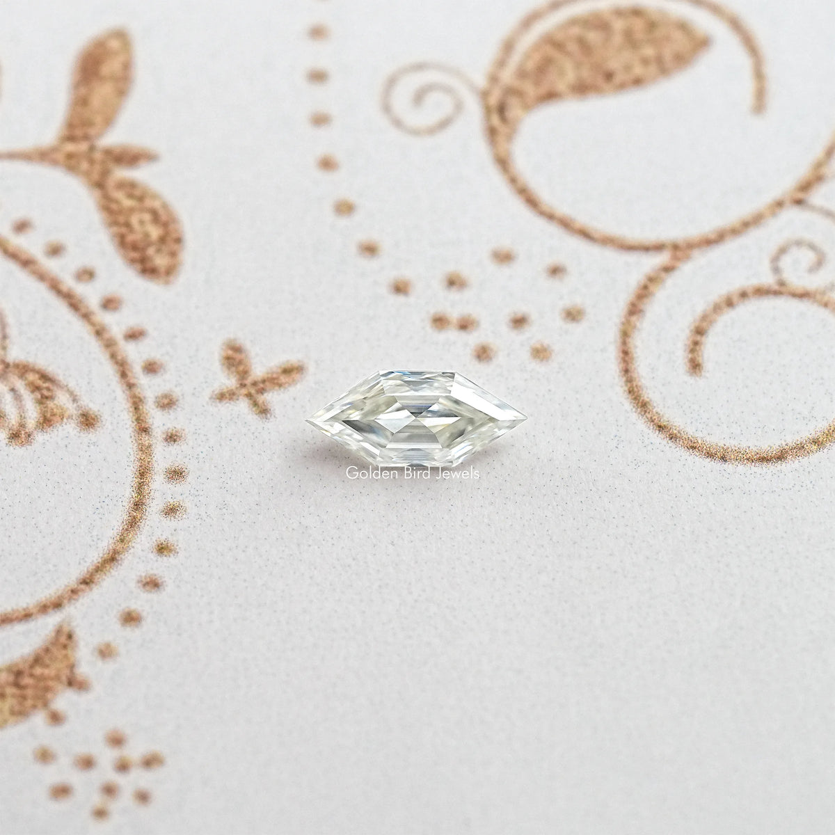 Hexagon-cut moissanite loose stone, clear color, faceted sparkle