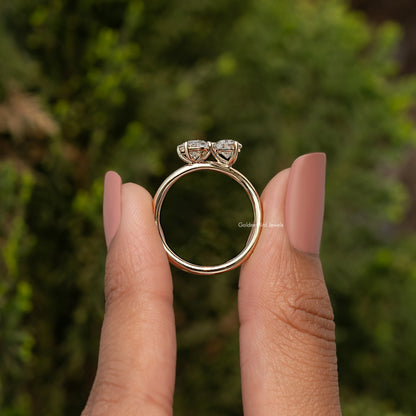 Gold toi et moi ring with oval and pear-cut lab diamonds, halo settings on split band