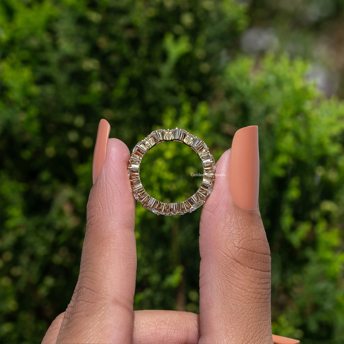 Diamond full eternity band ring, top view with bezel-like stone circle design