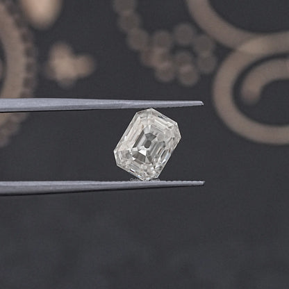 tweezers  View of Loose Moissanite for Custom Rings