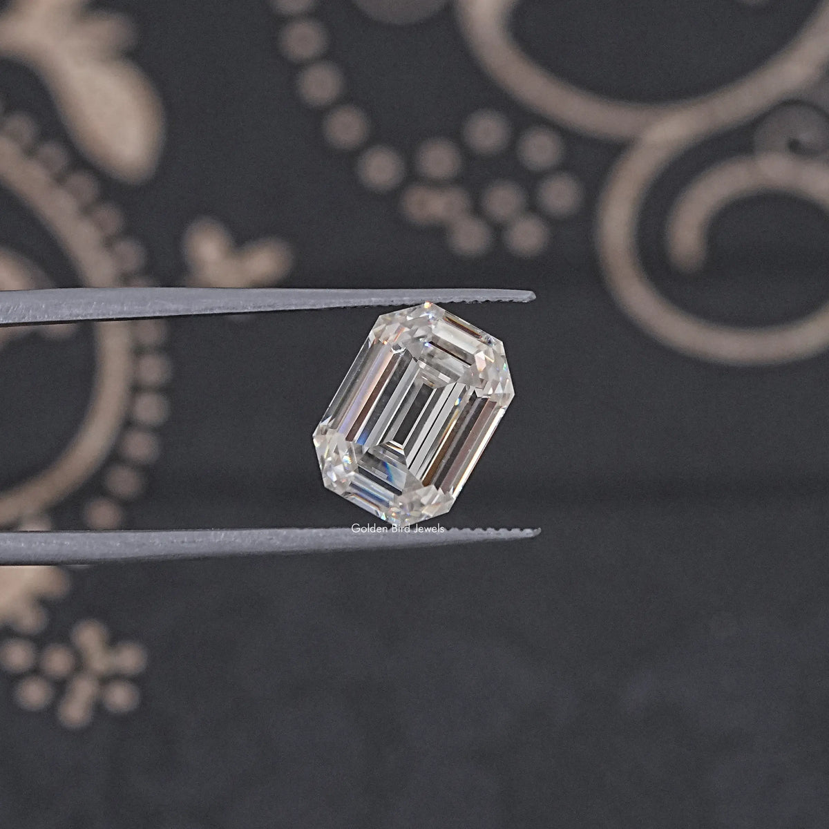 Detailed View Of Old Mine Emerald Loose Moissanite Stone