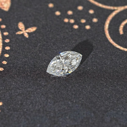 Loose moissanite stone, marquise-cut, clear with bright facets