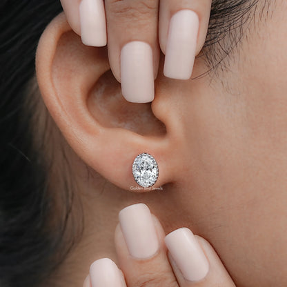 Detailed view of Lab Diamond in secure setting