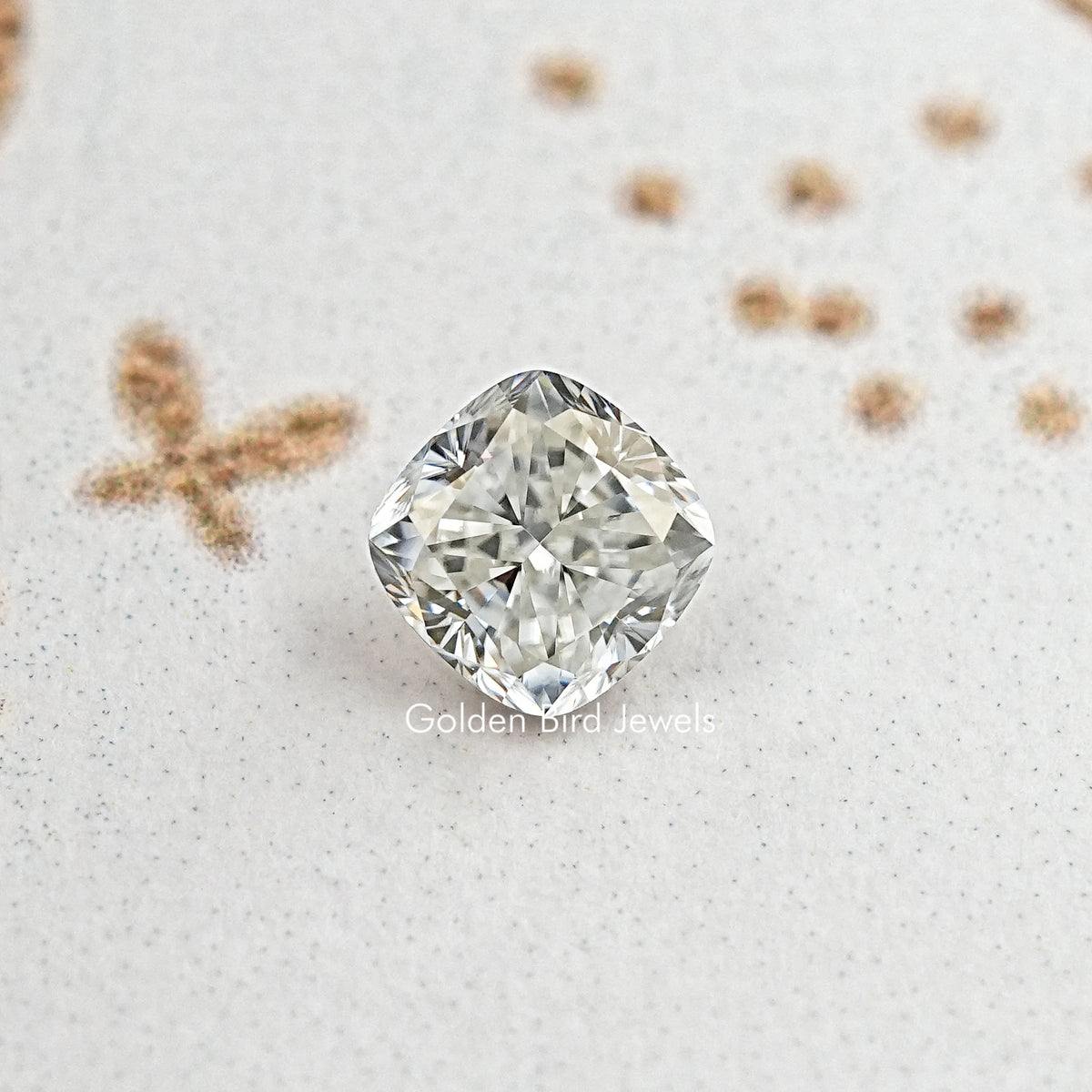 Cushion-cut moissanite loose stone, bright faceted center
