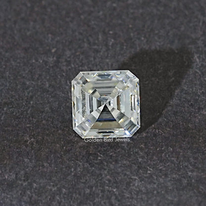 Off-white Asscher-cut moissanite loose stone, 2.85 CT, square step facets