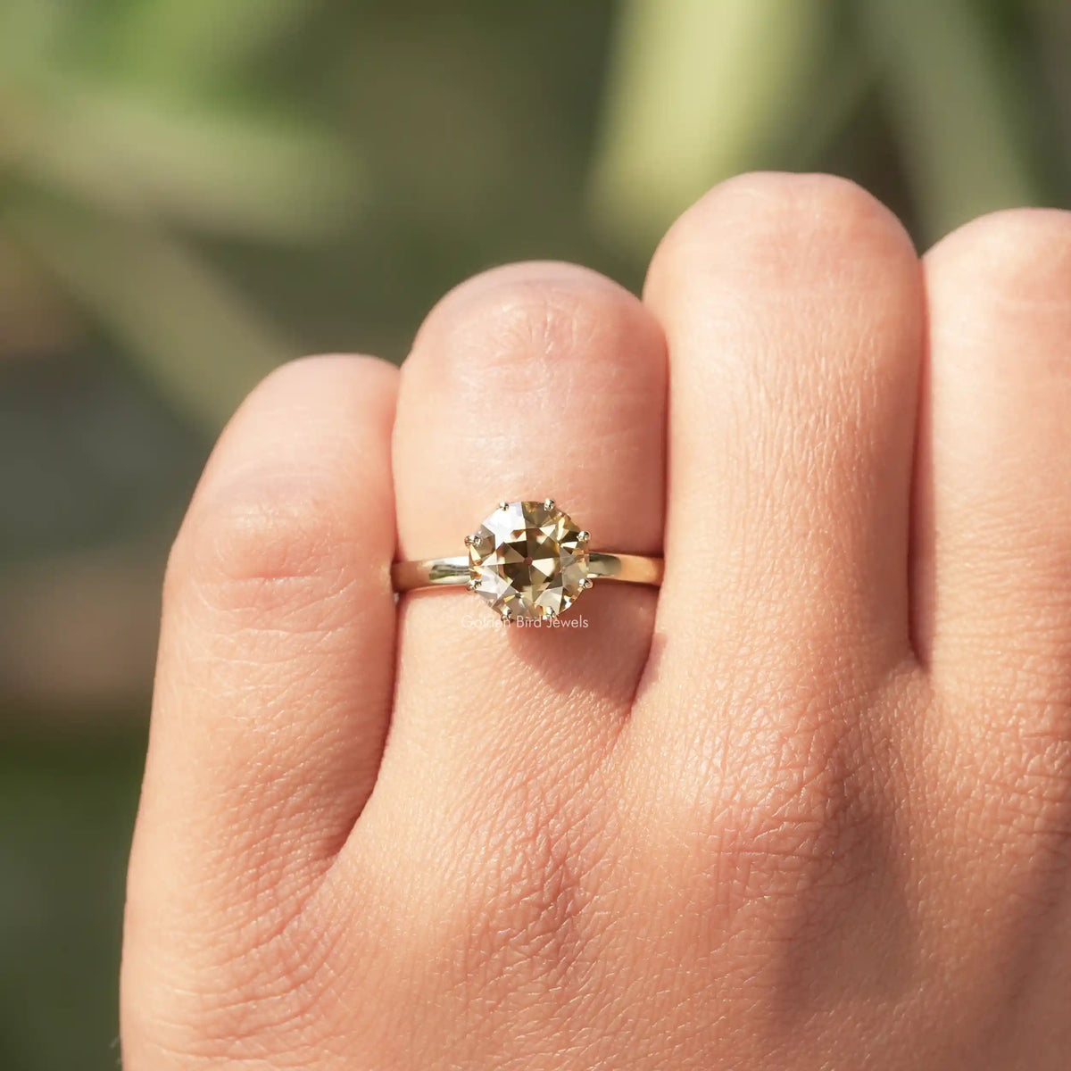 Top View of OEC Round Cut Solitaire Engagement Ring 
