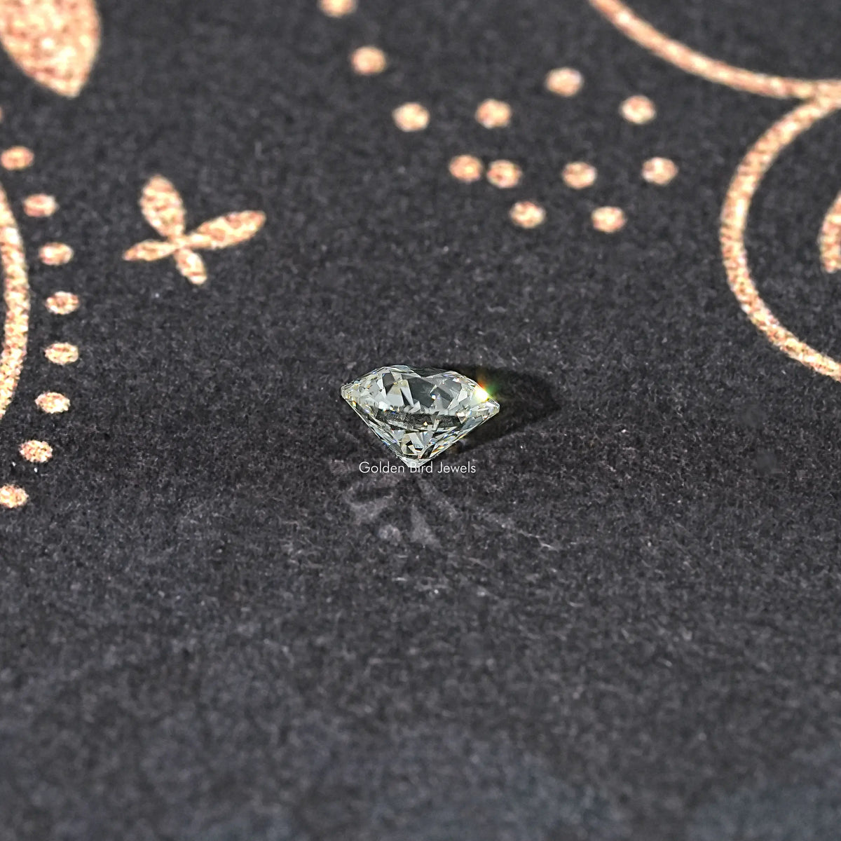 Old European round loose lab diamond, small side view showing sparkle