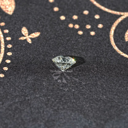 Old European round loose lab diamond, small side view showing sparkle