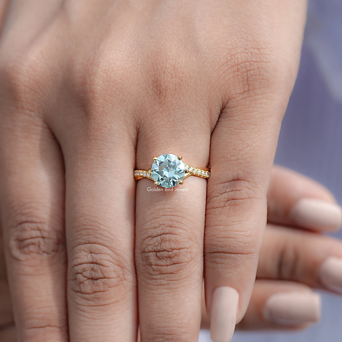 Close view of Round Cut Moissanite Engagement Ring