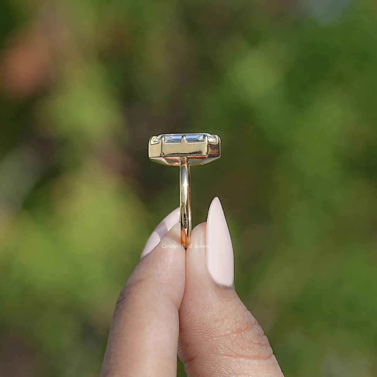 Side View Of Emerald Cut Ring