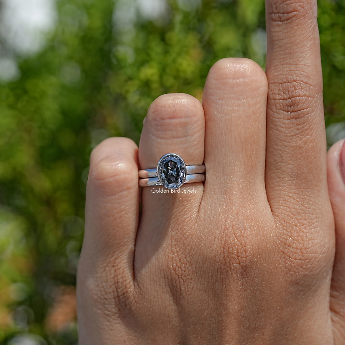 Top View Of Oval Moissanite Wedding Ring Set