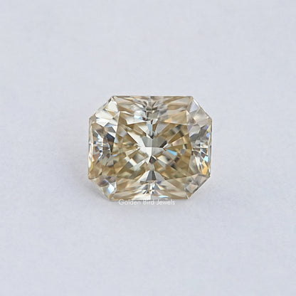 Radiant-cut moissanite loose gemstone with pale yellow tone