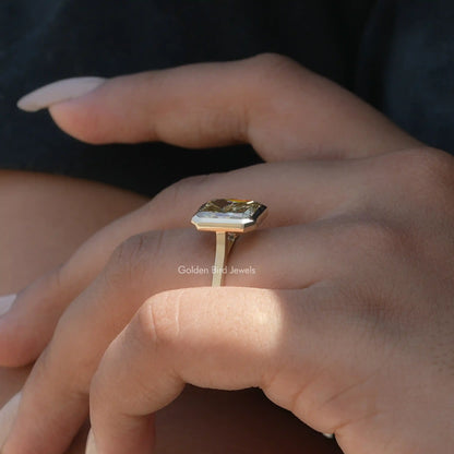 Side View of Radiant Cut Moissanite Solitaire Ring In finger