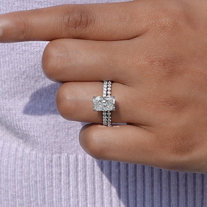 Profile view of Radiant Cut Diamond Bridal Ring Set
