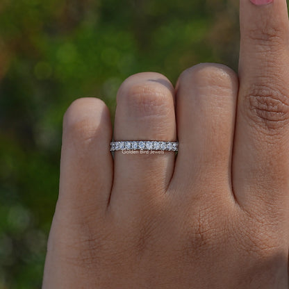 Top View Of Lab Diamond Round Five Stone Halo Band
