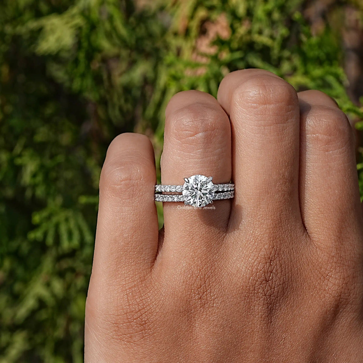 Detailed view of Round Cut Lab Diamond Wedding Ring