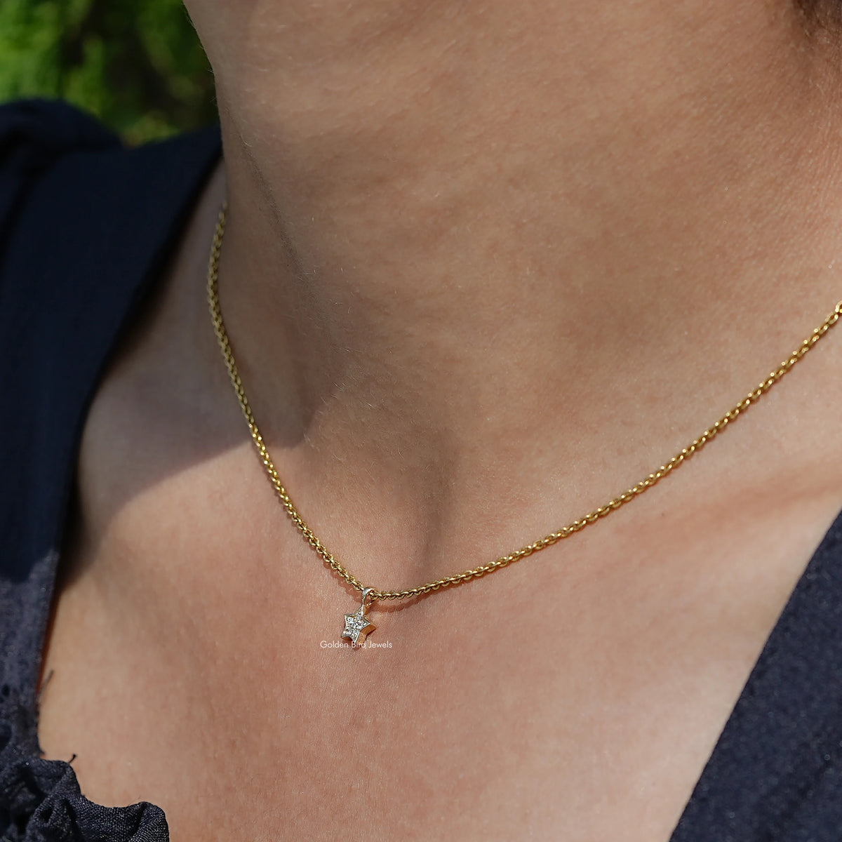 Detailed View Of Star Shaped Round Cut Lab Diamond Pendant In Women's