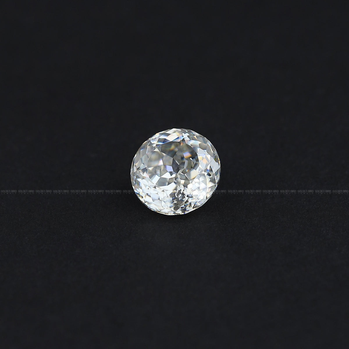 Top View Of Round Cut Loose Moissanite Stone